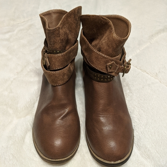 Bootie Heels by Rock & Candy - Picture 4 of 6